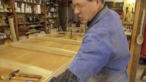 The building of the large Chi Phi library table - Part 3