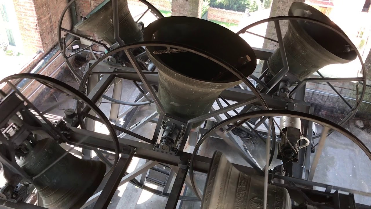 LE CAMPANE DI CASTELLUCCHIO (Mn) Concerto solenne