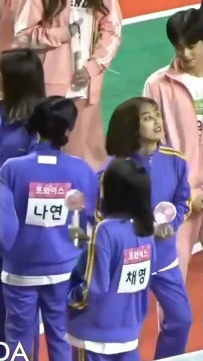 Eun woo and Jihyo iconic interaction #twice #jihyo #twicejihyo #eunwoo #chaeunwoo
