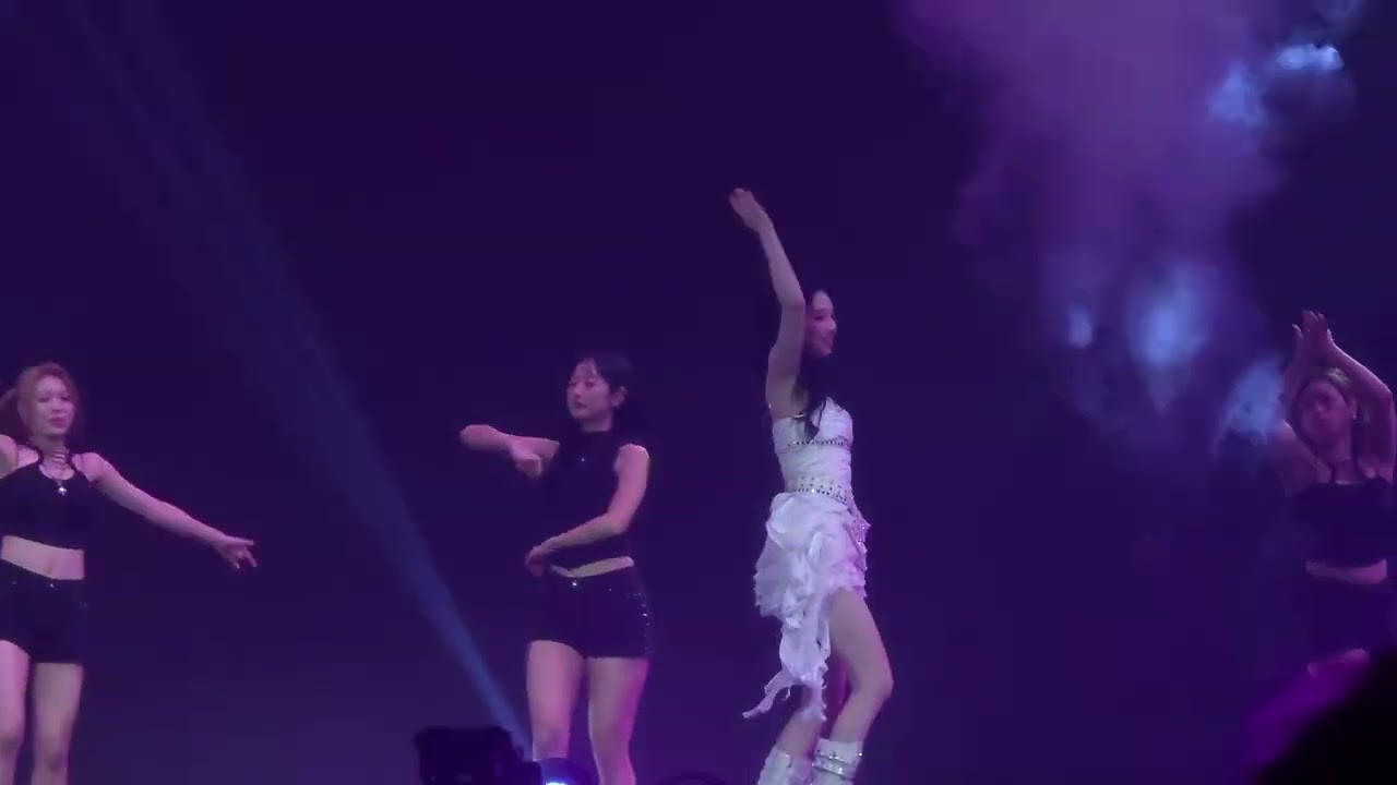 251116 aespa LIVE TOUR -SYNK : aeXIS LINE- in BANGKOK DAY 2 - Hold on Tight