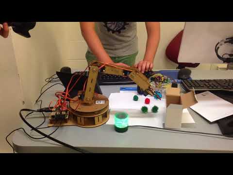 Robot Arm. QUT Robotics Club. Raspberry pi + python.