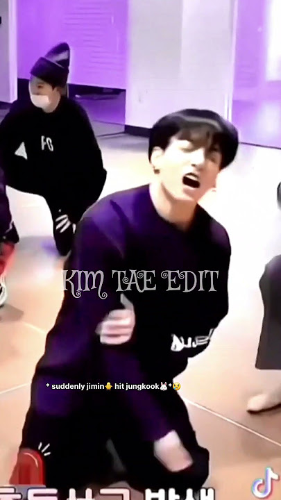 when jungkook🐰 crying with his fake smile😢🥺for taehyung🐻#bts #shorts