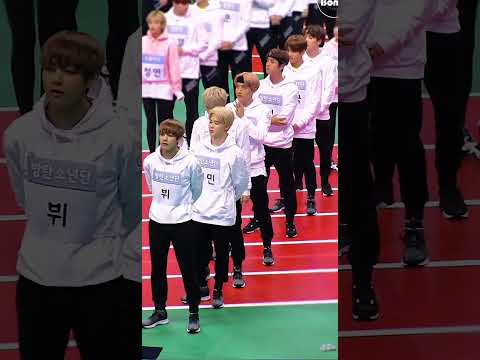 They looking so cute😍😍Bts cutest moments dance  💛💛