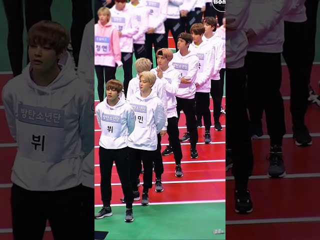 They looking so cute😍😍Bts cutest moments dance  💛💛 class=
