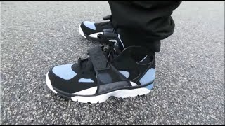 AIR TRAINER HUARACHE OG "COOL BLUE" REVIEW AND FEET!!! - YouTube