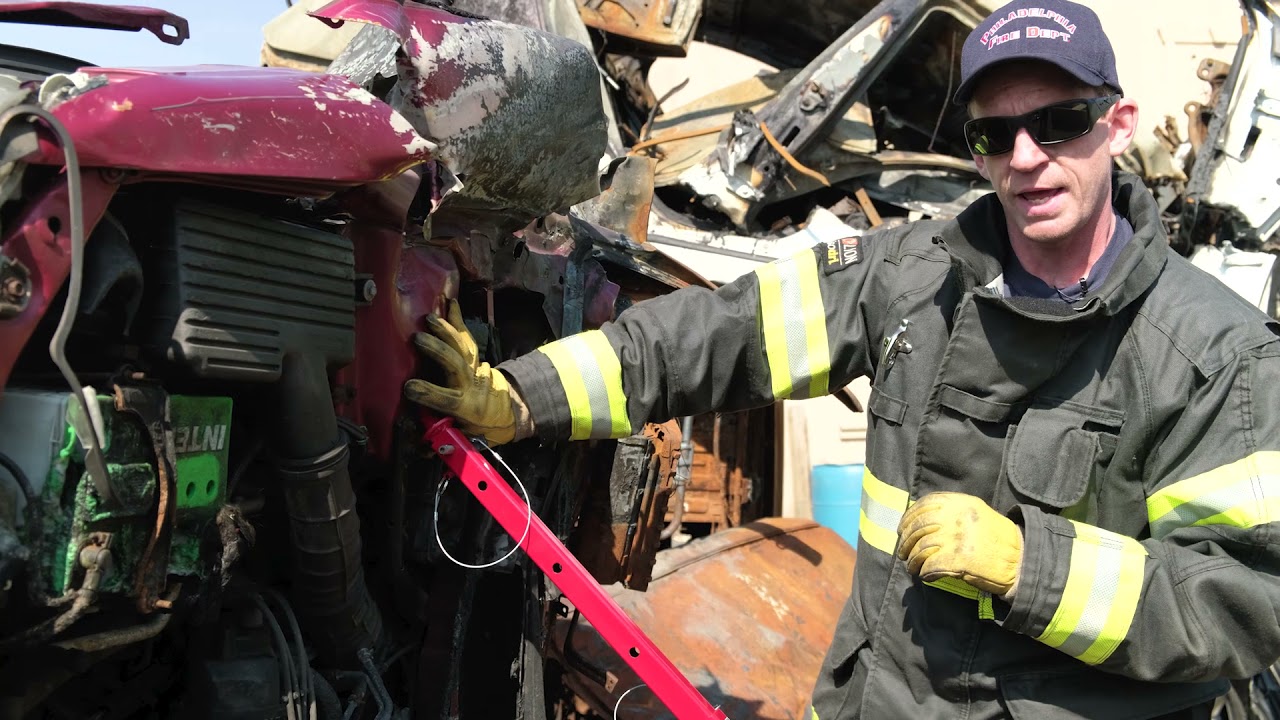 "Junk Yard Dogs" Vehicle Stabilization Equipment Training at the Philadelphia Fire Academy