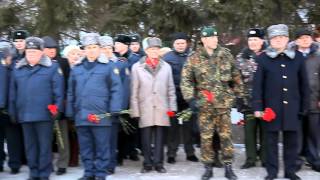 В День защитника Отечества члены ПВО возложили венки у вечного огня в Челябинске