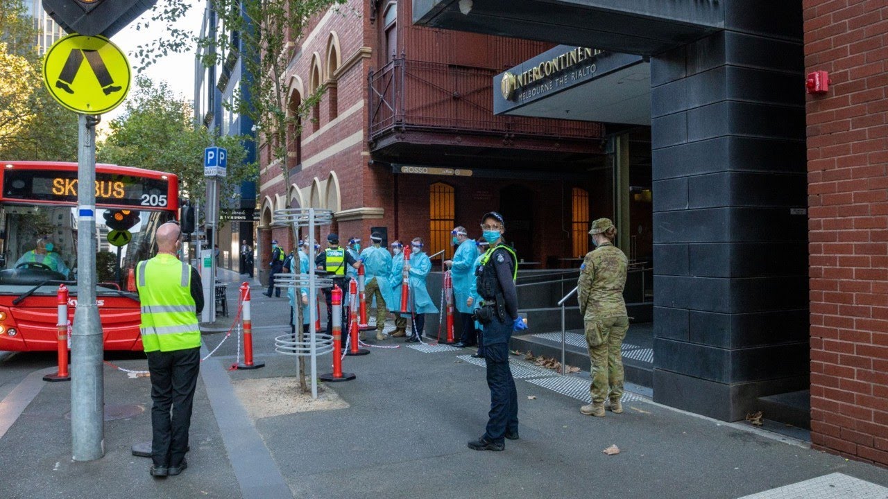 Review of Victoria hotel quarantine report finds 'overwhelming' evidence to prosecute