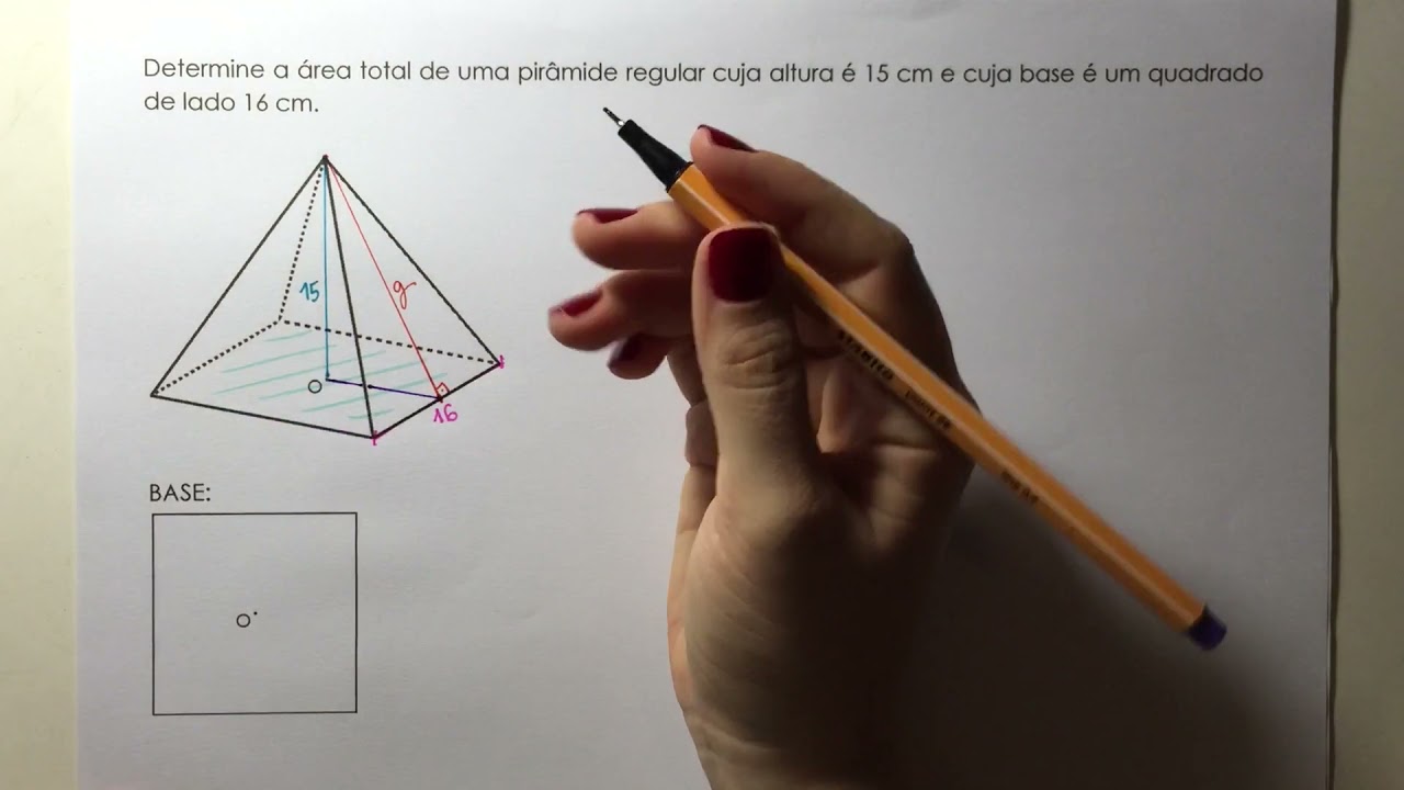 EXERCICIO - área total da pirâmide quadrangular regular