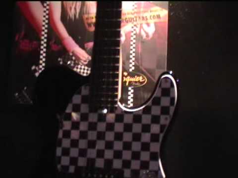限定品 Squier Avril Lavigne Telecaster 2010 DISC Squier by Fender Avril Lavigne Telecaster at Gear4music