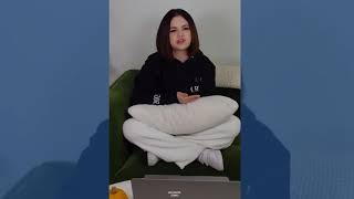 Selena Gomez Answering fan questions about Only Murders in The Building - TikTok Live
