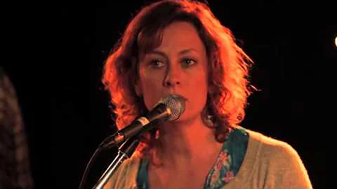 Kathleen Edwards featuring Sarah Harmer   House Fu...