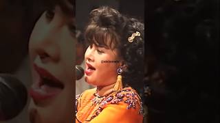 Download Lagu acara meriah Elvi Sukaesih sumpah benang emas konser 1996 MP3