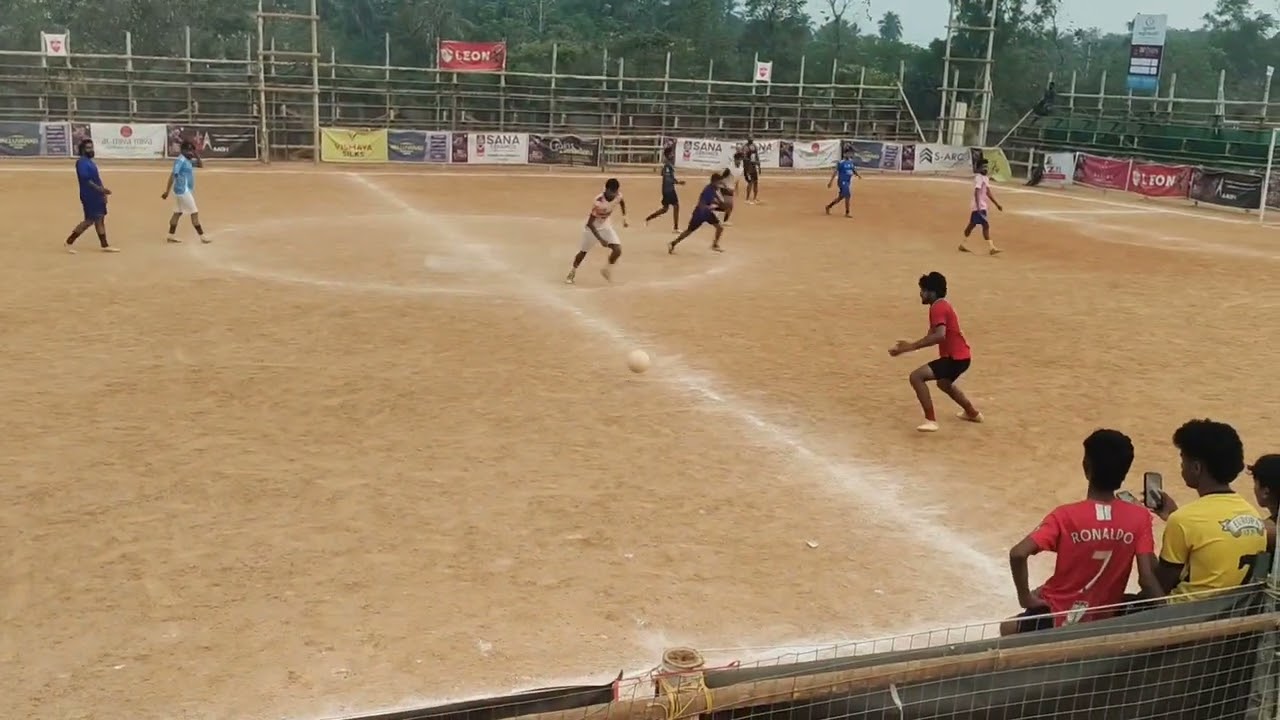 നാട്ടിലെ ഗ്രൗണ്ടിലെ കളി💥