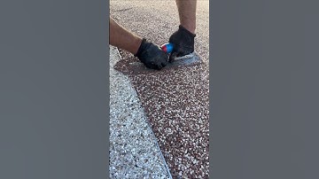 How to compact and get a smooth finish on the Resin Bound Surfacing.#resinbound #resin #construction