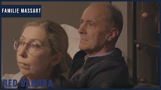 Red Sandra Familie Mart Op De Set