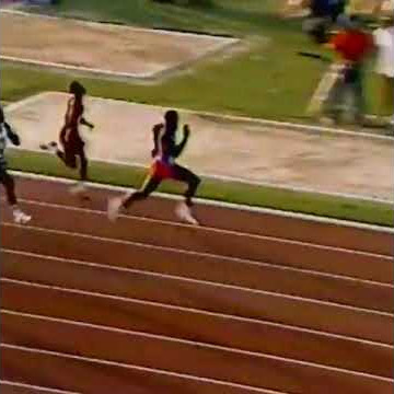 Carl Lewis wins  100m  the US Trials in 84 (he turns his back on his rivals 4 times during the Run)