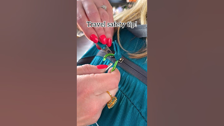 Use a carabiner to keep pickpockets from easily getting into your backpack. #travel #tipsandtricks