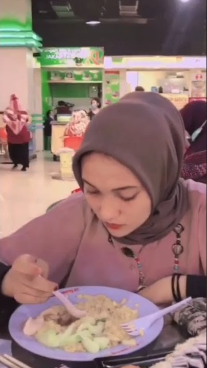 Video status wa buat manas manasin gebetan / mantan - nemenin makan dia