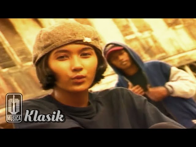 PESTA RAP 2 - Medley (Anak Gedongan, Percuma, Mati Lampu) | Official Music Video class=