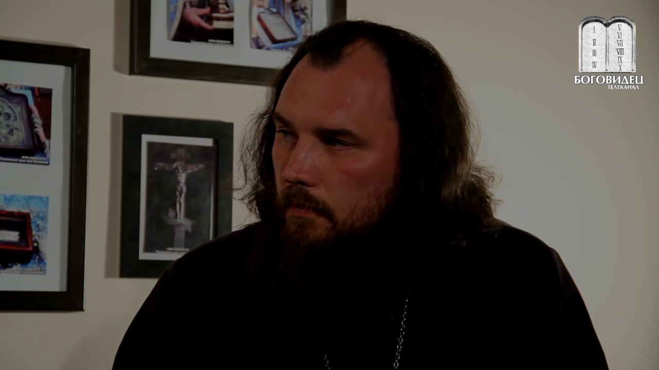 Длинные волосы у священника. Священник Максим Каскун