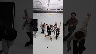 POV: So nervous the knees stop working #TRENDZ #트렌드지 #TRENDZ_OMK #OnMyKnees