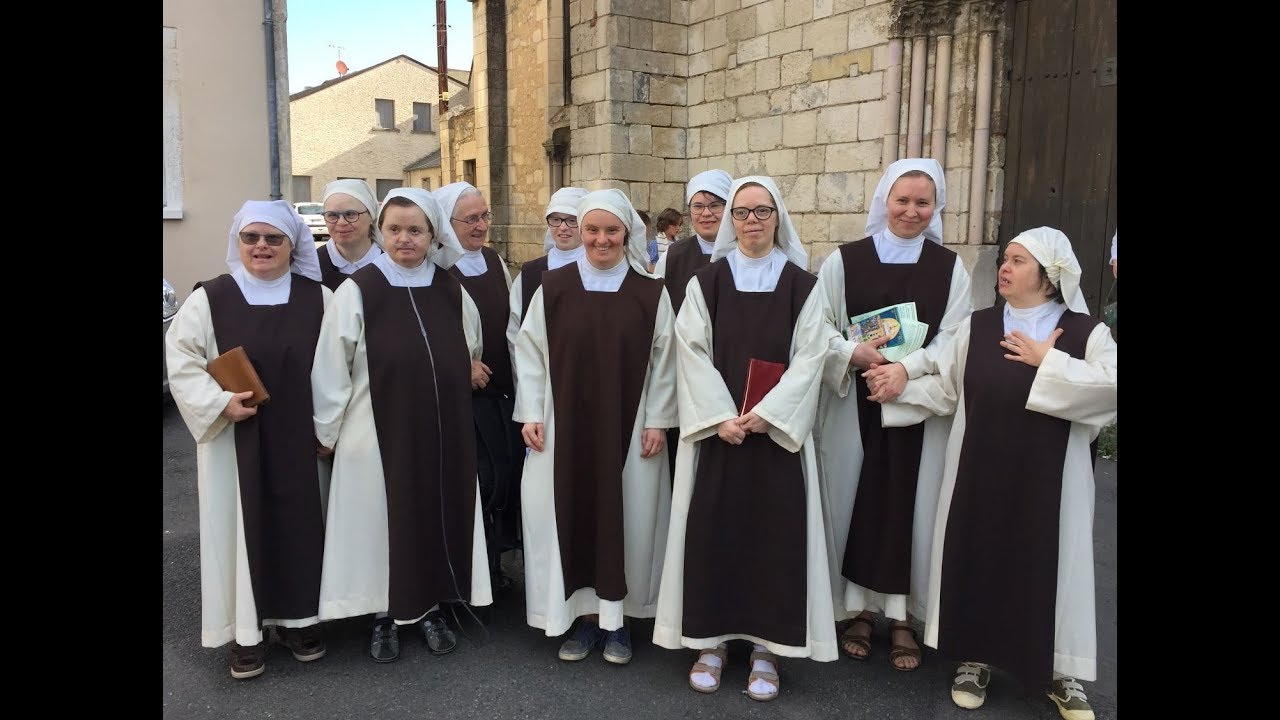 ⁣Monjas con síndrome de Down conmueven al mundo