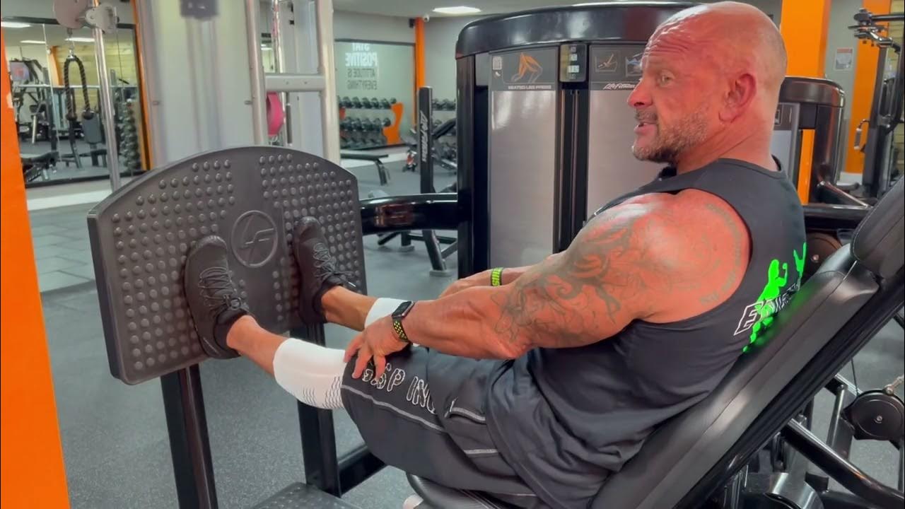 Horizontal Leg Press (Quad Bias) YouTube