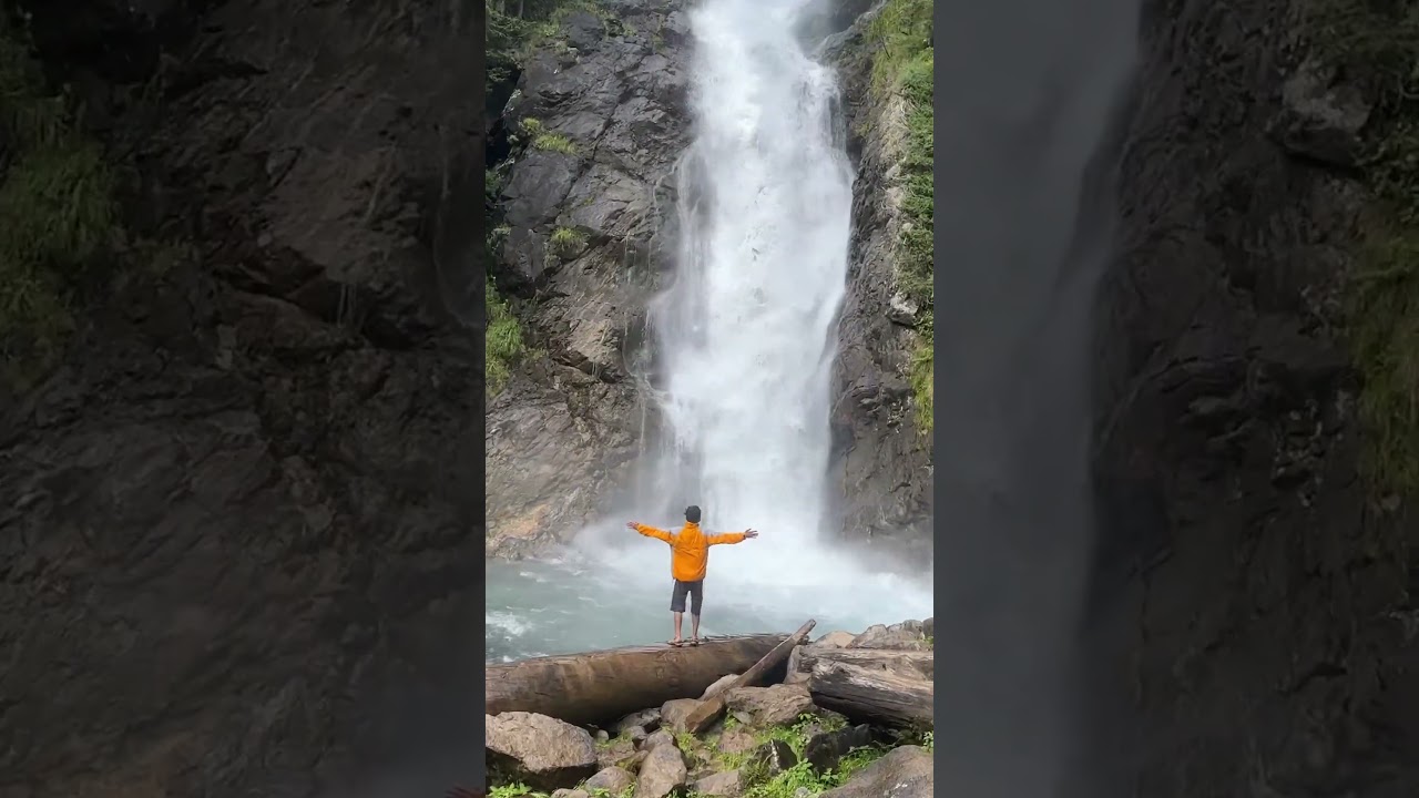 Kund Banda Waterfall