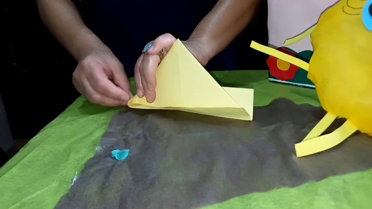 A Folha De Papel Que Queria Ser Um Barquinho