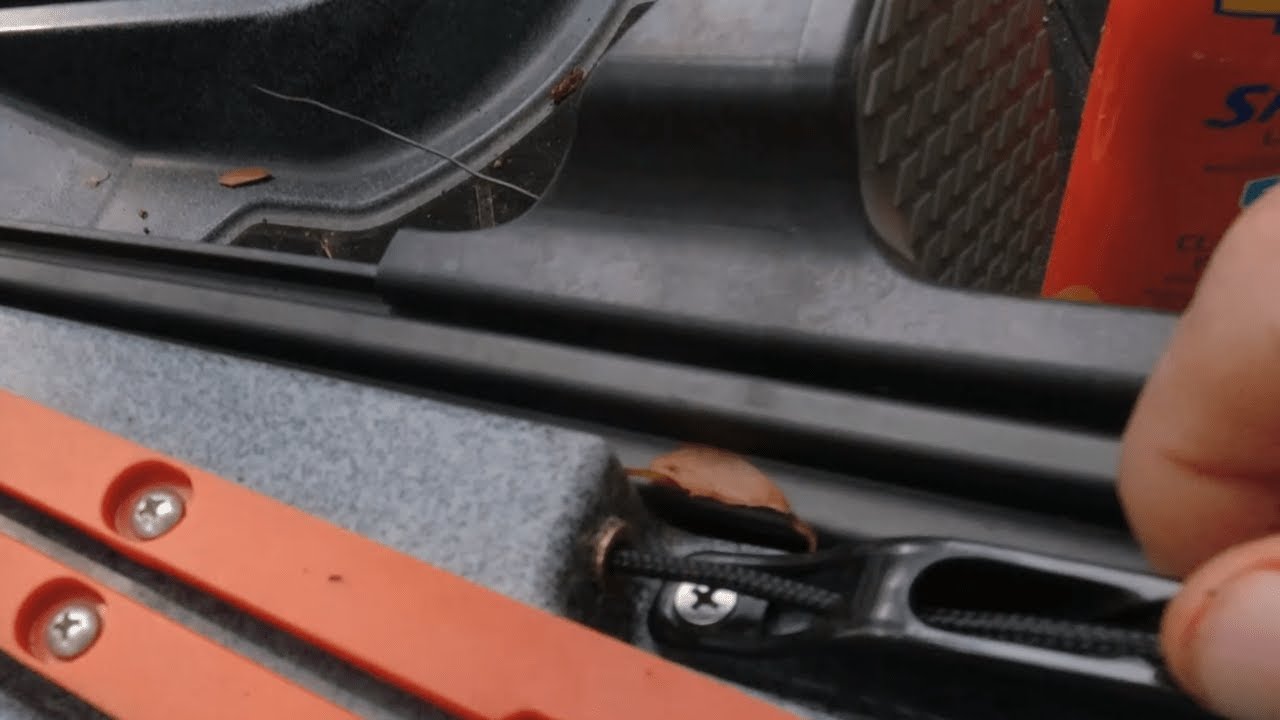Old Town Auto Pilot 120 motor deploy rope install. Easy way. - YouTube