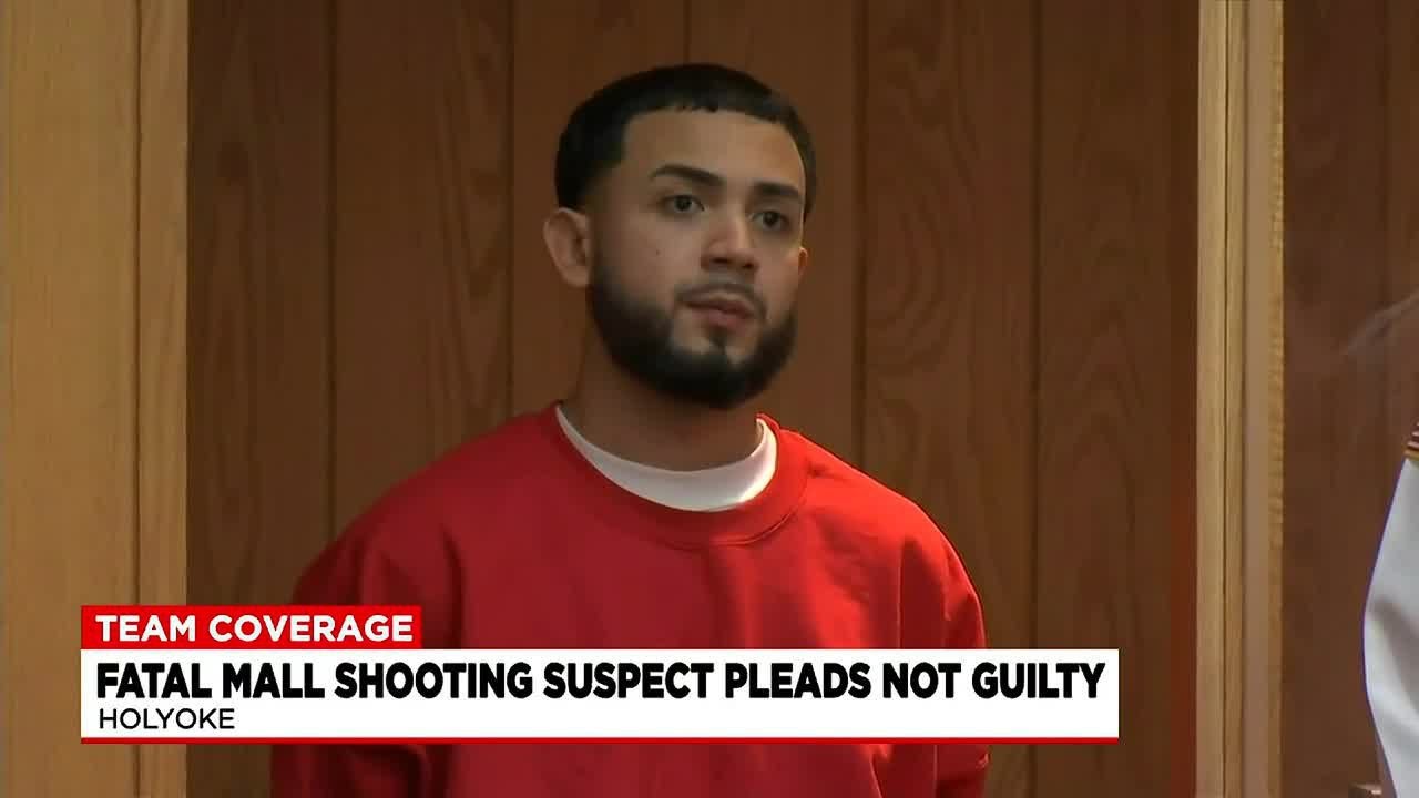 Arraignment held for suspect in deadly Holyoke Mall shooting - YouTube