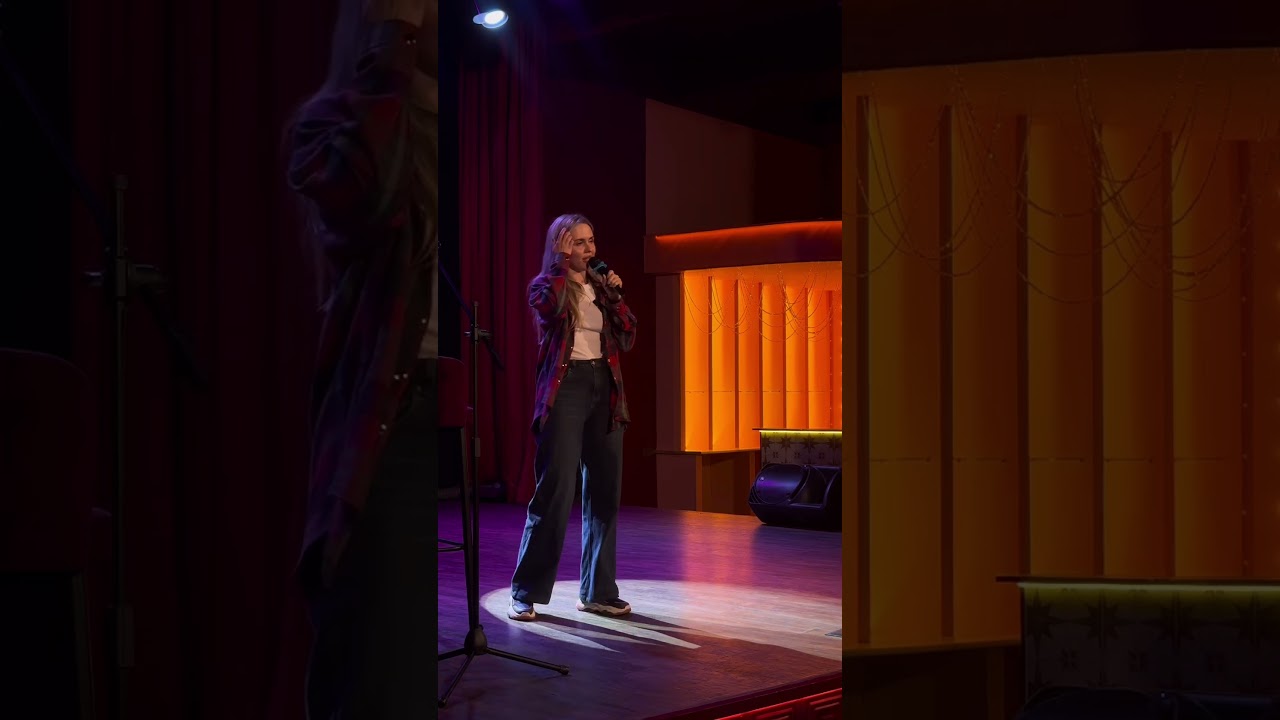 Бизнес-стендап 🎤              Спикер — Ксения Мерняк