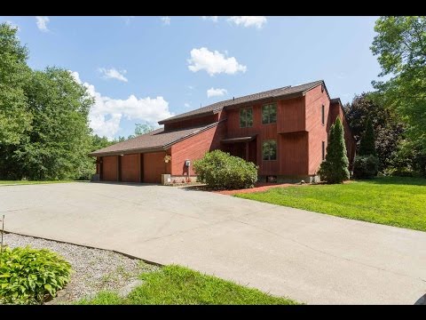 35 Back Chester Road, Derry, NH home video tour