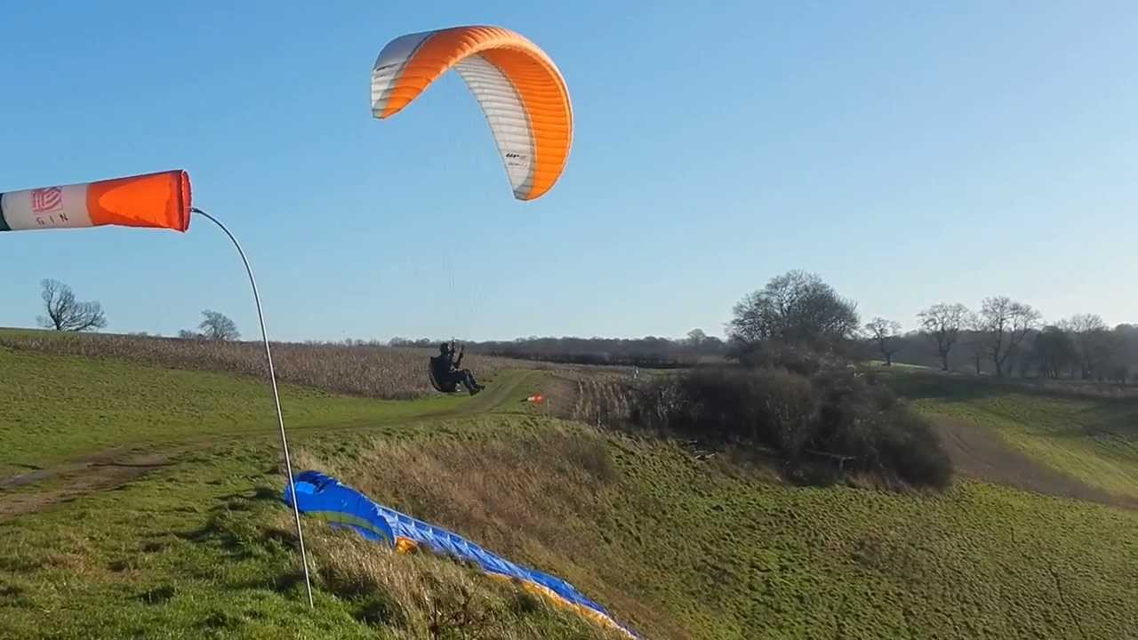 Green dragons paragliding Green dragons paragliding