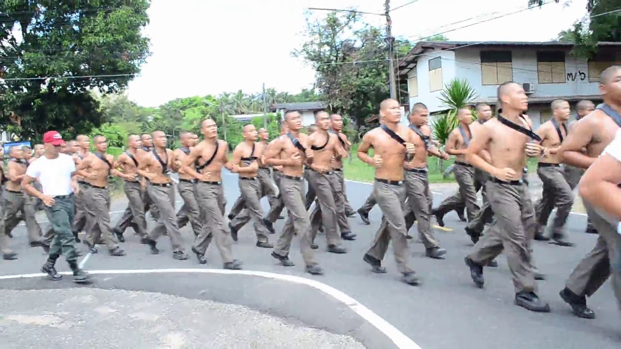 ชีวิตประจำวันนักเรียนนายสิบตำรวจ