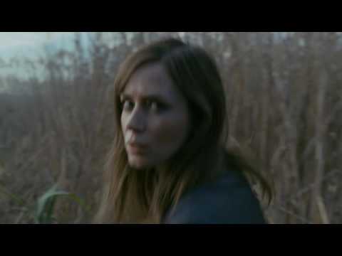 გოგონა მატარებელში - 3 ნოემბრიდნ