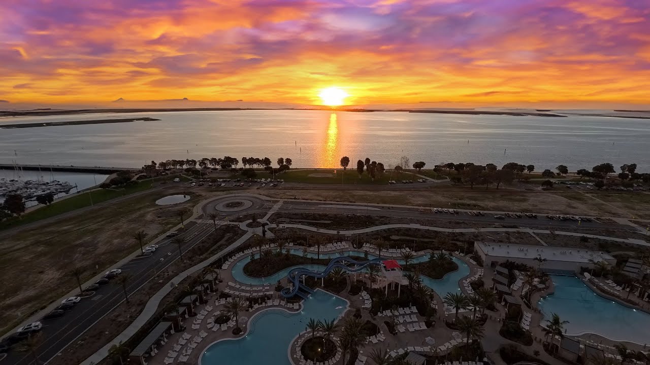 Gaylord Pacific Sunset