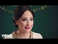 Kacey Musgraves - A Willie Nice Christmas (Behind The Song)