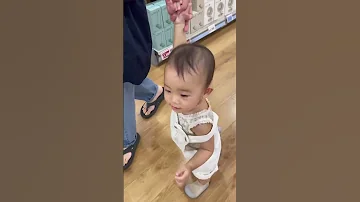 千乃ちゃん初めての外出歩行 2025 8 19 