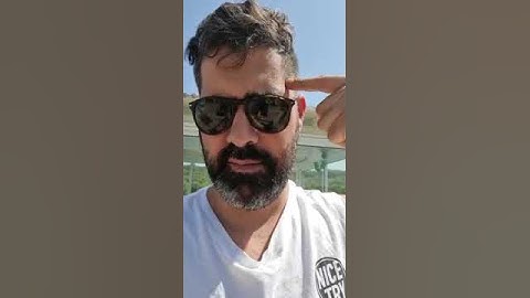 אחי צילם איך אני עושה את הקריינות לסרטונים והחלטתי לשתף אתכם 🤣🤣 תהנו...