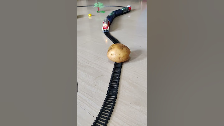 Potato is stuck on the railway track and train is approaching fast | Centy Train #train #chips