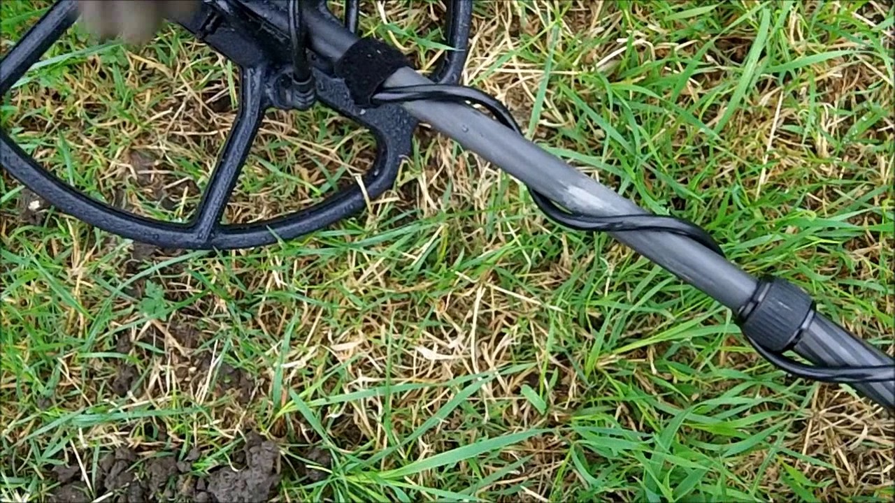 A SHORT HUNT WITH THE GOLDEN MASK PRO 4WD ON A FRESH PASTURE