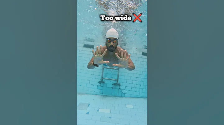 99% Beginner Swimmers Make This Mistake - Swimming Tips 🏊🏼 #swimmingtips #swim #swimmingpool