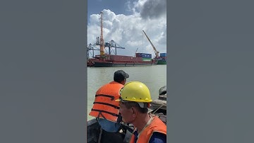 tân cảng Hiệp Phước. đi làm bằng đường sông