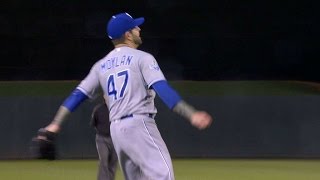 KC@MIN: Moylan fields comebacker, throws to first