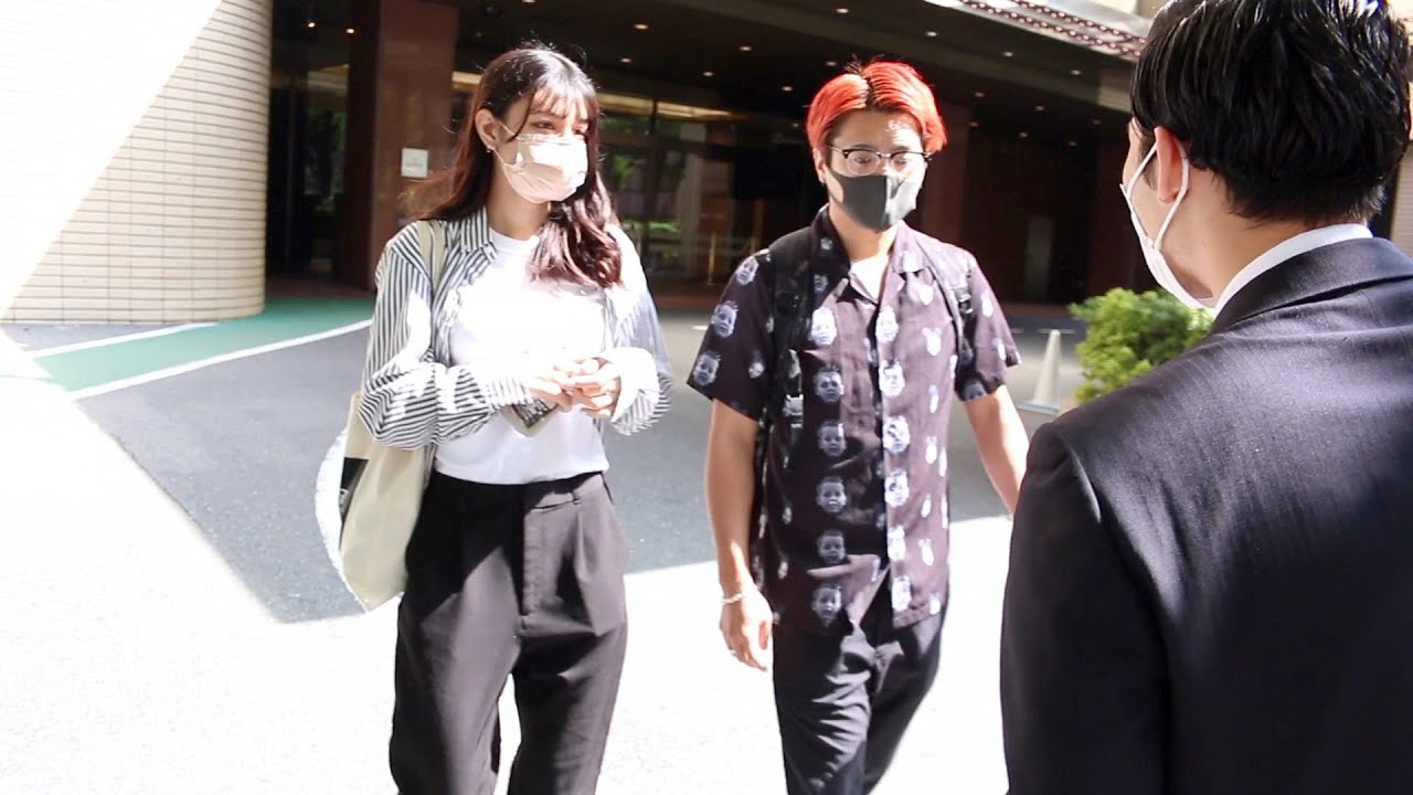 【文○砲】彼女とホテルから出た瞬間に週刊誌に突撃されるドッキリwww