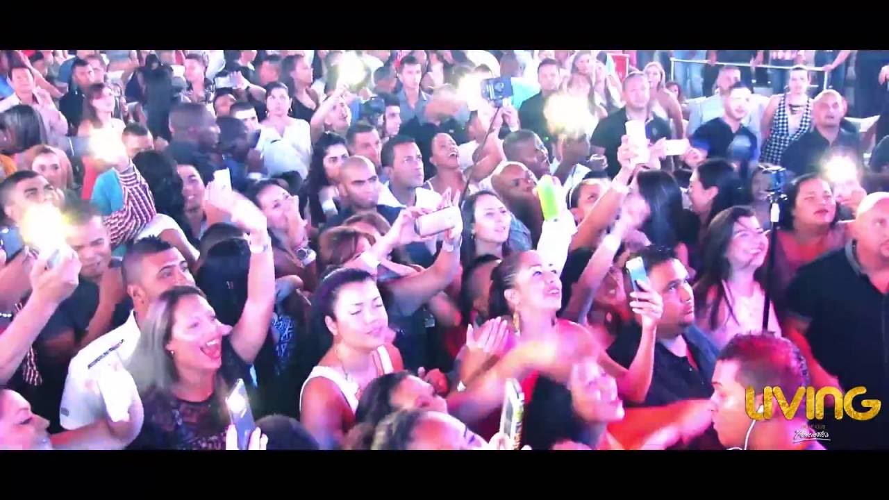 Lo siento Roberto lugo (( en concierto living night club )) YouTube