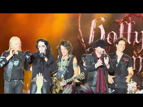 Hollywood Vampires