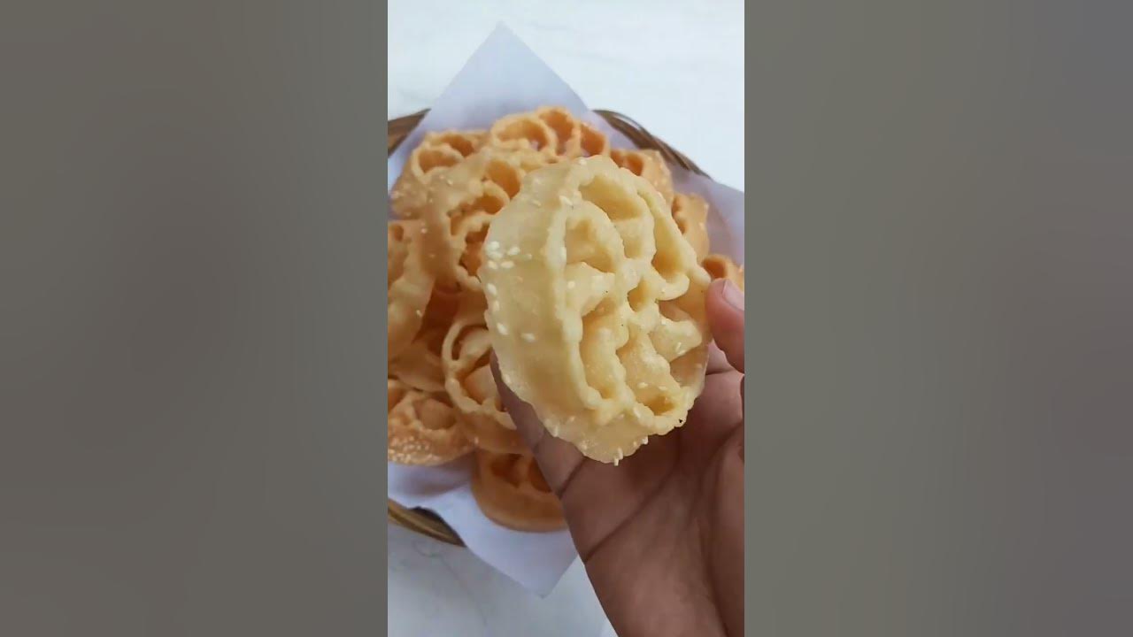 Kue Kembang goyang #kuekering #kuekeringlebaran #kuetradisional #kuekeringlebaran2023 #kuematahari Kue Kembang goyang #kuekering #kuekeringlebaran #kuetradisional #kuekeringlebaran2023 #kuematahari